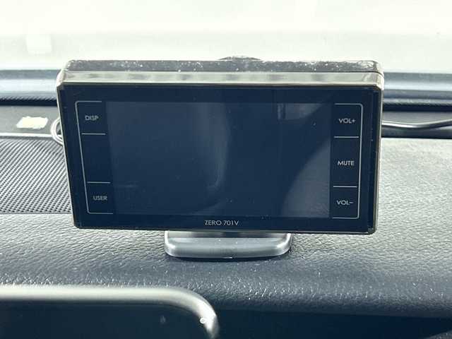 レクサス ＩＳ 300h Fスポーツ 神奈川県 2021(令3)年 1.3万km ホワイトノーヴァガラスフレーク 純正12.3型メモリーナビゲーション/フルセグ　CD DVD　SD　USB　Bluetooth　AUX　Miracast/パノラミックビューモニター/革スポーツシートセット/セーフティシステムプラス/ブラインドスポットモニター/パーキングサポートブレーキ/プリクラッシュセーフティ/レーントレーシングアシスト/オートマチックハイビーム/レーダークルーズコントロール/ロードサインアシスト/先行車発進告知機能/前後ソナー/ドライブセレクトモード/革スポーツシート/前席パワーシート/シートヒーター/ベンチレーション/運転席ポジションメモリー/メモリー付電動チルト/テレスコピックステアリング/ドアミラーメモリー機能/革巻きステアリング/パドルシフト/ステアリングヒーター/アルミペダル/ナノイーX/社外前後ドライブレコーダー/社外GPSレーダー/電動パーキングブレーキ/プッシュスタート/スマートキー/3連フルLEDヘッドランプ/オートライト/純正19インチアルミホイール/純正サイド/リアスポイラー/スペアキー