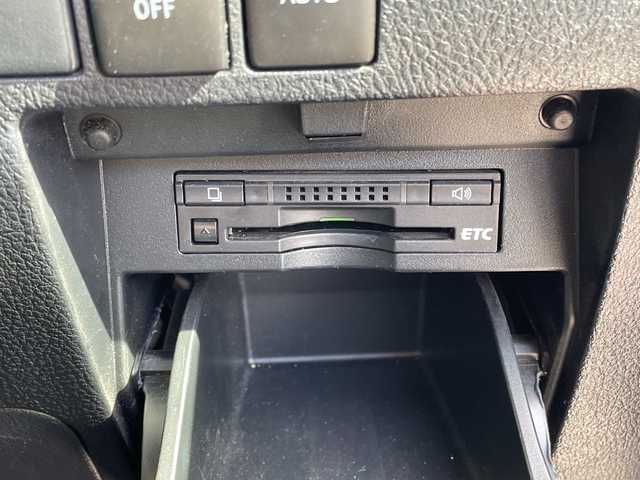 トヨタ アルファード S 愛知県 2019(平31)年 5.5万km ブラック ALPINE11型ナビ/フリップダウンモニター/両側パワースライドドア/レーダークルーズコントロール/バックカメラ/コーナーセンサー/純正アルミホイール/LEDヘッドライト/リアオートエアコン/オートマチックハイビーム/衝突軽減システム/フルセグ/CD DVD/Bluetooth/ステアリングスイッチ/スマートキー/プッシュスタート