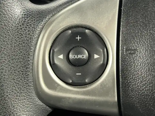 ホンダ Ｎ ＯＮＥ G SSパッケージ 佐賀県 2015(平27)年 3.1万km プレミアムホワイトパール シティブレーキアクティブシステム/純正ディーラーオプション7インチナビ/バックカメラ/CD/SD/FM.AM/ステアリングスイッチ/オートライト/キセノンライト/横滑り防止装置/電動格納ミラー/プッシュスタート/アイドリングストップ/スマートキー×2/保証書/取扱説明書