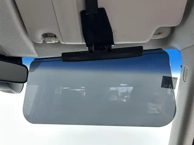 ホンダ Ｎ ＯＮＥ G SSパッケージ 佐賀県 2015(平27)年 3.1万km プレミアムホワイトパール シティブレーキアクティブシステム/純正ディーラーオプション7インチナビ/バックカメラ/CD/SD/FM.AM/ステアリングスイッチ/オートライト/キセノンライト/横滑り防止装置/電動格納ミラー/プッシュスタート/アイドリングストップ/スマートキー×2/保証書/取扱説明書