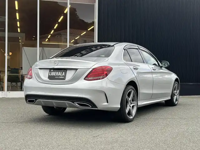 メルセデス・ベンツ Ｃ２２０ｄ アバンギャルド　AMGライン 福岡県 2016(平28)年 3.4万km イリジウムシルバー レザーエクスクルーシブパッケージ/レーダーセーフティパッケージ/アダプティブクルーズコントロール/ヘッドアップディスプレイ/黒革シート/前席シートヒーター/純正ナビ　/フルセグTV/バックカメラ　/Bluetooth/パワーバックドア/LEDライト/純正１８インチアルミホイール　/ETC