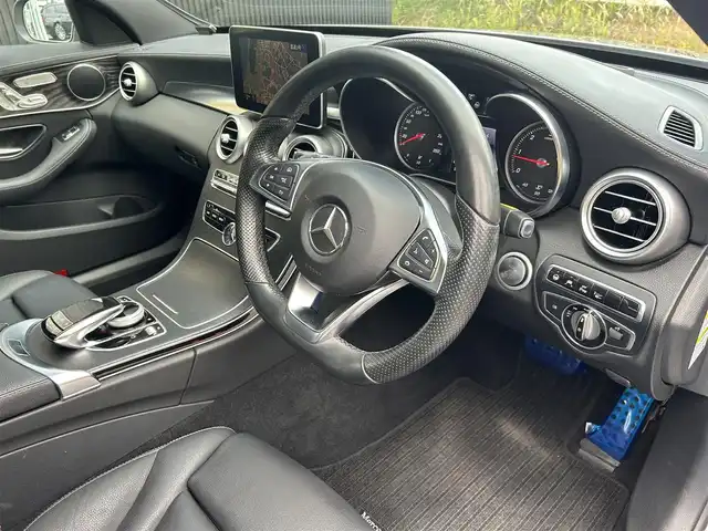 メルセデス・ベンツ Ｃ２２０ｄ アバンギャルド　AMGライン 福岡県 2016(平28)年 3.4万km イリジウムシルバー レザーエクスクルーシブパッケージ/レーダーセーフティパッケージ/アダプティブクルーズコントロール/ヘッドアップディスプレイ/黒革シート/前席シートヒーター/純正ナビ　/フルセグTV/バックカメラ　/Bluetooth/パワーバックドア/LEDライト/純正１８インチアルミホイール　/ETC