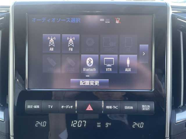 トヨタ ランドクルーザー AX 静岡県 2017(平29)年 4.9万km ブラック ワンオーナー/サンルーフ/純正SDナビ、地デジ、Bluetooth、CD、DVD/アラウンドビューモニター/モデリスタエアロ/プリクラッシュセーフティ/レーンキープアシスト/ウインカーミラー/ブラインドスポットモニター/ウッドコンビステア/レーダークルーズコントロール/LEDヘッドライト/ビルトインETC/オートマチックハイビーム/クリアランスソナー（リア）/ルーフレール/ドアバイザー/W・サイド・カーテンエアバッグ/スマートキー×２/保証書、取説