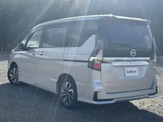 日産 セレナ ハイウェイスター V 兵庫県 2021(令3)年 2.3万km シルバー ワンオーナー/純正ナビ/フルセグTV/バックモニター/両側パワースライドドア/LEDヘッドライト/プロパイロット/オートハイビーム/電子パーキング/オートホールド/純正16インチアルミホイール/プッシュスタート＆スマートキー