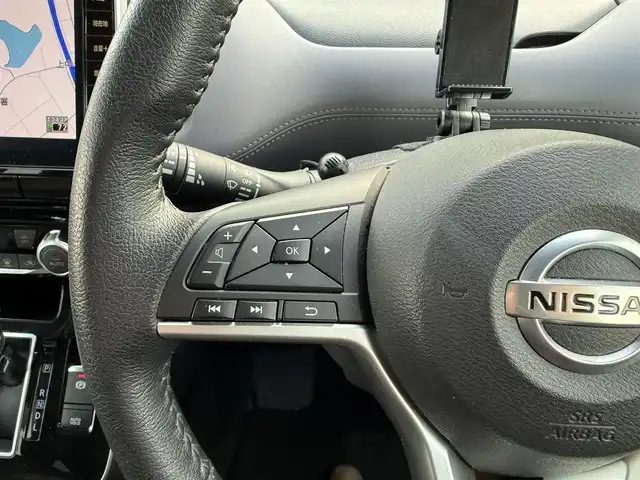 日産 セレナ ハイウェイスター V 兵庫県 2021(令3)年 2.3万km シルバー ワンオーナー/純正ナビ/フルセグTV/バックモニター/両側パワースライドドア/LEDヘッドライト/プロパイロット/オートハイビーム/電子パーキング/オートホールド/純正16インチアルミホイール/プッシュスタート＆スマートキー