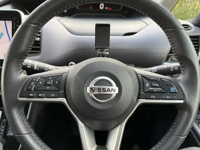 日産 セレナ ハイウェイスター V 兵庫県 2021(令3)年 2.3万km シルバー ワンオーナー/純正ナビ/フルセグTV/バックモニター/両側パワースライドドア/LEDヘッドライト/プロパイロット/オートハイビーム/電子パーキング/オートホールド/純正16インチアルミホイール/プッシュスタート＆スマートキー