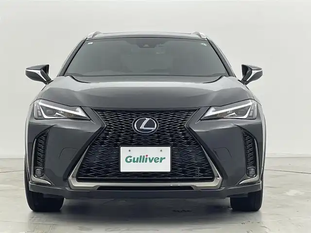 レクサス ＵＸ 250h Fスポーツ 群馬県 2019(令1)年 1.7万km グラファイトブラックガラスフレーク ムーンルーフ/TRDリヤディフューザー/TRDスポーツマフラー/TRDルーフスポイラー/＝＝＝＝＝/純正10.3インチナビ/・AM/FM/CD/DVD/フルセグTV/・USB/AUX/Bluetooth/Miracast/バックカメラ/前席シートヒーター/ステアリングヒーター/ステアリングスイッチ/パワーバックドア/Lexus Safety System ＋/・プリクラッシュセーフティシステム/・レーントレーシングアシスト/・オートマチックハイビーム/・レーダークルーズコントロール(全車速追従機能付)/・ロードサインアシスト/・先行車発進告知機能/プッシュスタート/スマートキー