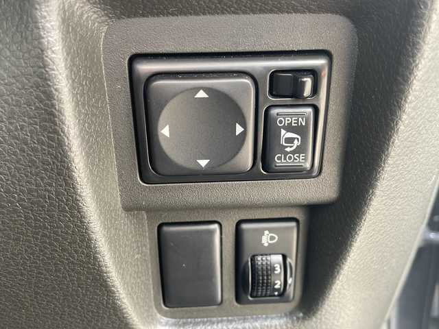 日産 キューブ 15X Mセレクション 京都府 2010(平22)年 11.5万km サファイアブラック 社外メモリナビ/スマートキー/社外15インチアルミ