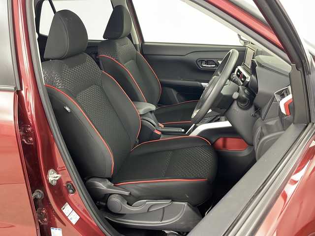 トヨタ ライズ G 道央・札幌 2019(令1)年 5.5万km ファイアークォーツレッドM ・4WD/・純正ナビ&CD&DVD&SD&BT/・スマートアシスト/・衝突回避支援ブレーキ機能/・衝突警報機能/・車線逸脱警報機能/・車線逸脱抑制制御機能/・ふらつき警報/・路側逸脱警報/・ブレーキ制御付誤発進抑制機能/・先行車発進お知らせ機能/・ブラインドスポットモニター/・ロードサインアシスト/・コーナーセンサー/・ステアリングスイッチ/・純正前方ドライブレコーダー/・前席シートヒーター/・ビルトインETC/・純正フロアマット/・電動格納ミラー/・ドアミラーヒーター/・プッシュスタート/・LEDヘッドライト/・オートライト/・スマートキー/・スペアキー/・保証書/・取扱説明書/・社外AWスタッドレスタイヤ積込