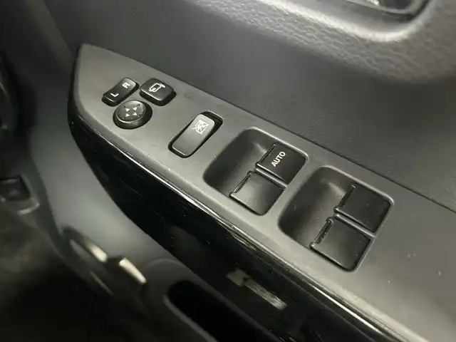 スズキ ハスラー X 愛知県 2017(平29)年 5.7万km クールカーキパールメタリック/ホワイト2トーンルーフ 純正８インチナビ（AM/FM/フルセグ/BT/CD/DVD）/バックカメラ/D/N席シートヒーター/ハーフレザーシート/衝突軽減ブレーキ/レーンキープアシスト/横滑り防止機能/アイドリングストップ/ETC/プッシュスタート/スマートキー/オートライト/LEDヘッドライト/純正15インチアルミホイール/ドアバイザー/純正ゴムマット