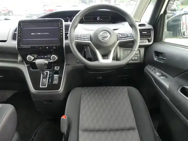 日産 セレナ ハイウェイスター V 千葉県 2020(令2)年 6.2万km ブリリアントホワイトパール エマージェンシーブレーキ/インテリジェントクルーズコントロール/両側パワースライドドア/9インチ純正SDナビ/地デジTV/【BD/DVD/CD再生機能　Bluetooth接続】/アラウンドビューモニター/革巻きステアリング/ステアリングスイッチ/ETC/LEDヘッドライト/コーナーセンサー/純正16インチアルミホイル/サイド/カーテンエアバッグ/インテリジェントキー
