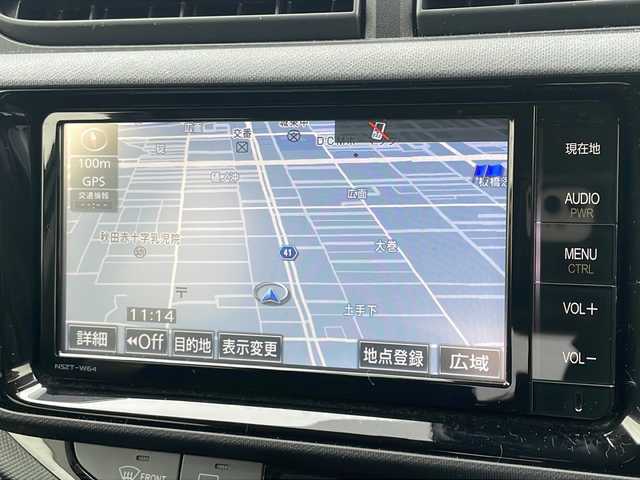 トヨタ アクア S 秋田県 2016(平28)年 1.9万km ライムホワイトパールクリスタルシャイン 純正ナビ　/（ＣＤ　ＤＶＤ　Ｂｌｕｅｔｏｏｔｈ　フルセグ）/衝突軽減ブレーキ/ＥＴＣ/バックカメラ/ＬＥＤヘッドライト/オートライト/レーンキープ/新車時保証書/取説書