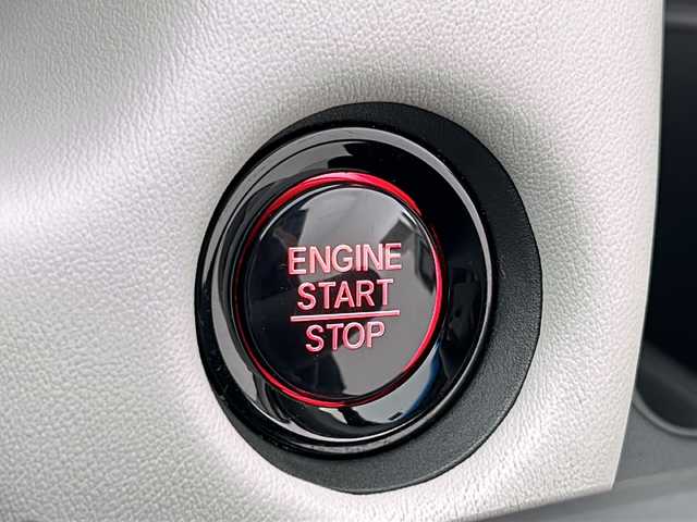 ホンダ フィット ホーム 宮城県 2021(令3)年 4.7万km プラチナホワイトパール 寒冷地仕様/ワイパーデアイサー/純正9インチナビ/(AM/FM/TV/iPod/BT/SD/USB/CD/DVD)/前後ドライブレコーダー/レーダークルーズコントロール/ハーフレザー/プッシュスタート/スマートキー/オートライト/オートマチックハイビーム/LEDヘッドライト/純正フロアマット