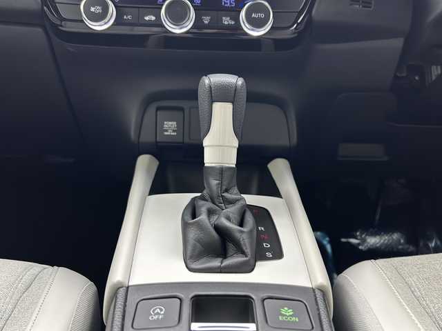 ホンダ フィット ホーム 宮城県 2021(令3)年 4.7万km プラチナホワイトパール 寒冷地仕様/ワイパーデアイサー/純正9インチナビ/(AM/FM/TV/iPod/BT/SD/USB/CD/DVD)/前後ドライブレコーダー/レーダークルーズコントロール/ハーフレザー/プッシュスタート/スマートキー/オートライト/オートマチックハイビーム/LEDヘッドライト/純正フロアマット