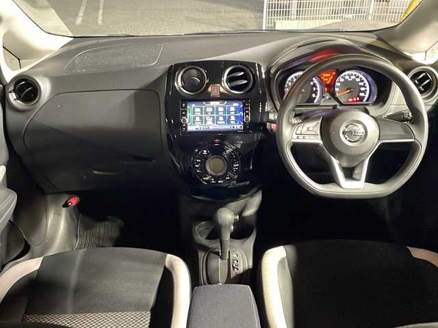 日産 ノート X Vセレクション 山口県 2020(令2)年 1万km ブリリアントホワイトパール ワンオーナー/純正７型ナビ（フルセグTV、AM/FM、Bluetooth）/全方位カメラ/HIDオートライト/社外14インチアルミホイール/アイドリングストップ/横滑り防止装置/レーンキープアシスト/衝突被害軽減ブレーキ/前後コーナーセンサー