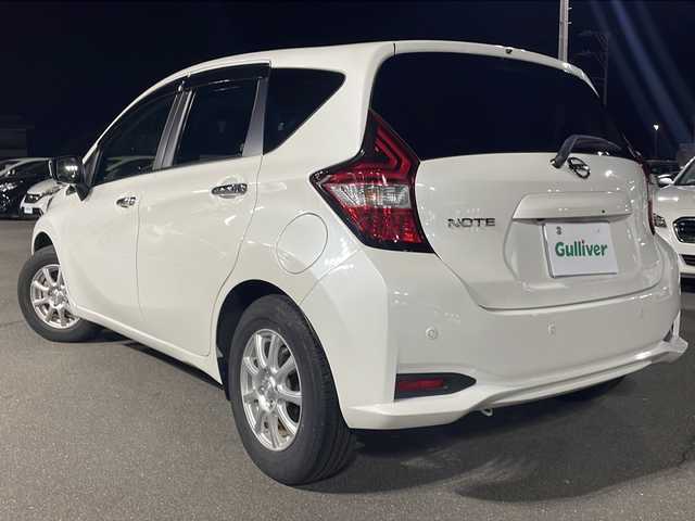 日産 ノート X Vセレクション 山口県 2020(令2)年 1万km ブリリアントホワイトパール ワンオーナー/純正７型ナビ（フルセグTV、AM/FM、Bluetooth）/全方位カメラ/HIDオートライト/社外14インチアルミホイール/アイドリングストップ/横滑り防止装置/レーンキープアシスト/衝突被害軽減ブレーキ/前後コーナーセンサー