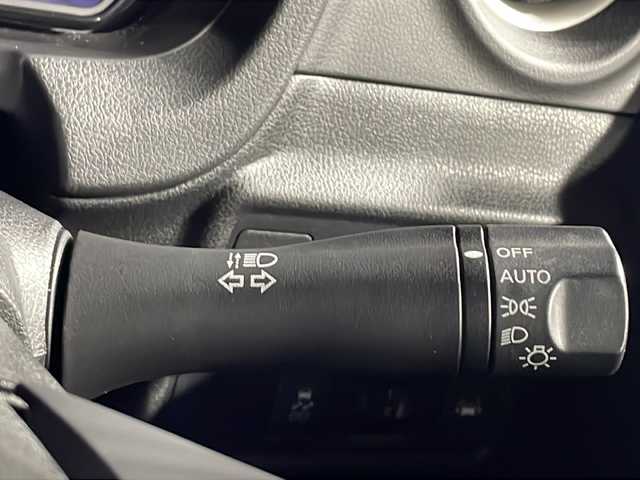 日産 ノート X Vセレクション 山口県 2020(令2)年 1万km ブリリアントホワイトパール ワンオーナー/純正７型ナビ（フルセグTV、AM/FM、Bluetooth）/全方位カメラ/HIDオートライト/社外14インチアルミホイール/アイドリングストップ/横滑り防止装置/レーンキープアシスト/衝突被害軽減ブレーキ/前後コーナーセンサー