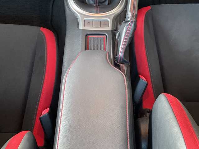 トヨタ ８６ GT 岐阜県 2017(平29)年 4.1万km ピュアレッド /TRDタワーバー//TRDトランクスポイラー//純正SDナビ(NSZT-W66T)/(フルセグTV/BT/SD/DISC)//前後ドライブレコーダー(ZDR 045)//クルーズコントロール//バックカメラ//ＥＴＣ//ＬＥＤヘッドライト//フォグランプ//ステアリングスイッチ//スマートキー//スペアキーx1