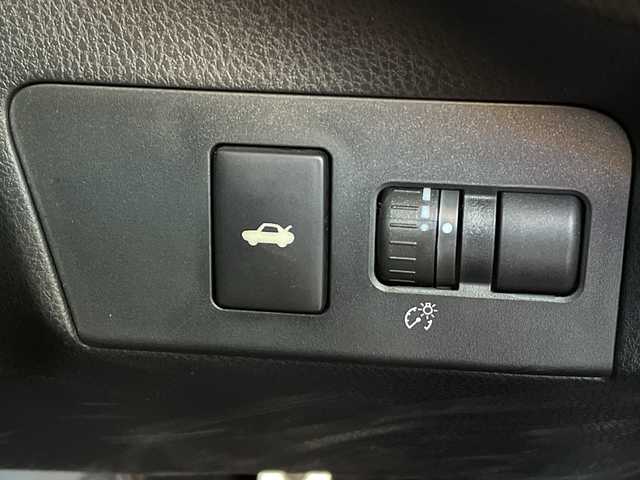 トヨタ ８６ GT 岐阜県 2017(平29)年 4.1万km ピュアレッド /TRDタワーバー//TRDトランクスポイラー//純正SDナビ(NSZT-W66T)/(フルセグTV/BT/SD/DISC)//前後ドライブレコーダー(ZDR 045)//クルーズコントロール//バックカメラ//ＥＴＣ//ＬＥＤヘッドライト//フォグランプ//ステアリングスイッチ//スマートキー//スペアキーx1