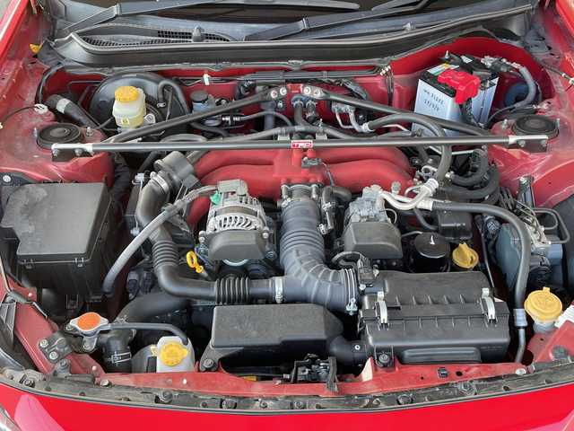 トヨタ ８６ GT 岐阜県 2017(平29)年 4.1万km ピュアレッド /TRDタワーバー//TRDトランクスポイラー//純正SDナビ(NSZT-W66T)/(フルセグTV/BT/SD/DISC)//前後ドライブレコーダー(ZDR 045)//クルーズコントロール//バックカメラ//ＥＴＣ//ＬＥＤヘッドライト//フォグランプ//ステアリングスイッチ//スマートキー//スペアキーx1