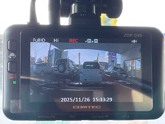 トヨタ ８６ GT 岐阜県 2017(平29)年 4.1万km ピュアレッド /TRDタワーバー//TRDトランクスポイラー//純正SDナビ(NSZT-W66T)/(フルセグTV/BT/SD/DISC)//前後ドライブレコーダー(ZDR 045)//クルーズコントロール//バックカメラ//ＥＴＣ//ＬＥＤヘッドライト//フォグランプ//ステアリングスイッチ//スマートキー//スペアキーx1