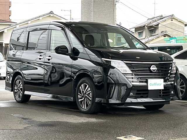 日産 セレナ e－パワー ハイウェイスター V 愛媛県 2024(令6)年 1.7万km ダイヤモンドブラック ワンオーナー/純正12.3インチナビ/フルセグTV/Bluetooth/AppleCarPlay/HDMI/プロパイロット/インテリジェントエマージェンシーブレーキ/フリップダウンモニター/両側パワースイライドドア/ハンズフリーパワースライド/純正前後ドライブレコーダー/ブラインドスポットモニター/デジタルインナーミラー/ビルトインETC2.0/置くだけ充電/スペアキーx1/保証書/取扱説明書