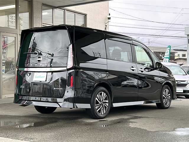 日産 セレナ e－パワー ハイウェイスター V 愛媛県 2024(令6)年 1.7万km ダイヤモンドブラック ワンオーナー/純正12.3インチナビ/フルセグTV/Bluetooth/AppleCarPlay/HDMI/プロパイロット/インテリジェントエマージェンシーブレーキ/フリップダウンモニター/両側パワースイライドドア/ハンズフリーパワースライド/純正前後ドライブレコーダー/ブラインドスポットモニター/デジタルインナーミラー/ビルトインETC2.0/置くだけ充電/スペアキーx1/保証書/取扱説明書