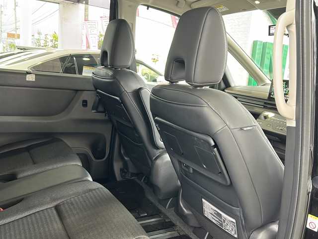 日産 セレナ e－パワー ハイウェイスター V 愛媛県 2024(令6)年 1.7万km ダイヤモンドブラック ワンオーナー/純正12.3インチナビ/フルセグTV/Bluetooth/AppleCarPlay/HDMI/プロパイロット/インテリジェントエマージェンシーブレーキ/フリップダウンモニター/両側パワースイライドドア/ハンズフリーパワースライド/純正前後ドライブレコーダー/ブラインドスポットモニター/デジタルインナーミラー/ビルトインETC2.0/置くだけ充電/スペアキーx1/保証書/取扱説明書
