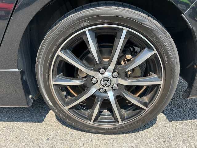 トヨタ プリウス S 徳島県 2016(平28)年 12.4万km アティチュードブラックマイカ 社外メモリナビ AVN-Z05iw/フルセグTV/Bluetooth/CD/USB/外部入力/バックカメラ/DRIVEモード/ECO/NORMAL/PWR/EVモード/社外エアロ/車両接近通報一時停止スイッチ/ステアリングスイッチ/横滑り防止装置/HIDヘッドライト/社外17インチアルミホイール/ETC/ドアバイザー/純正フロアマット/スペアキー