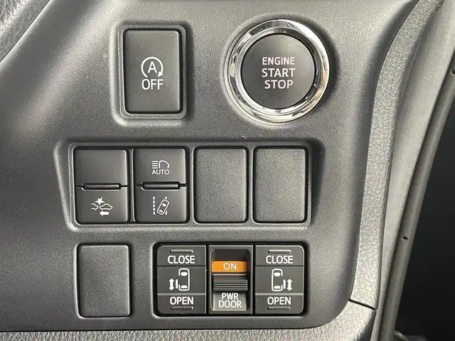 トヨタ ヴォクシー ZS 煌Ⅱ 茨城県 2020(令2)年 4.2万km ブラック 社外11型ナビ/バックカメラ/フルセグ/社外後席モニター/衝突被害軽減ブレーキ/車線逸脱抑制装置/クルーズコントロール/オートマチックハイビーム/クリアランスソナー/両側電動スライドドア/ETC/純正16インチAW/LEDヘッドライト/スマートキー