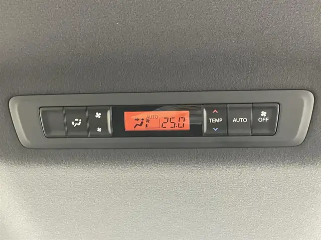 トヨタ ヴォクシー ZS 煌Ⅱ 茨城県 2020(令2)年 4.2万km ブラック 社外11型ナビ/バックカメラ/フルセグ/社外後席モニター/衝突被害軽減ブレーキ/車線逸脱抑制装置/クルーズコントロール/オートマチックハイビーム/クリアランスソナー/両側電動スライドドア/ETC/純正16インチAW/LEDヘッドライト/スマートキー