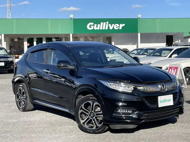 ホンダ ヴェゼル ハイブリッド Z ホンダセンシング 千葉県 2021(令3)年 2.2万km クリスタルブラックパール ホンダセンシング/・衝突軽減ブレーキ/・レーンキープアシスト/・標識認識機能/・先行車発進お知らせ機能/・アダプティブクルーズコントロール/純正8インチSDナビ【VXM-217VFEi】/・CD/DVD/MSV/Bluetooth/フルセグ/バックカメラ/ハーフレザーシート/前席シートヒーター/スマートキー/パドルシフト/リアクティブフォースペダル/純正LEDヘッドライト/フォグランプ/純正17インチアルミホイール/ビルトインETC/社外前後ドライブレコーダー/本革巻きステアリング/ドアバイザー/サイド＆カーテンエアバッグ