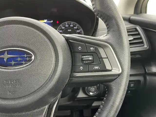 スバル インプレッサ スポーツ 1．6i－Lアイサイト 岡山県 2017(平29)年 3.7万km クォーツブルーP 純正8インチナビ(CN-LR820D)/【フルセグ/AM/FM/USB/AUX/CD/DVD】/衝突軽減ブレーキ/ブラインドスポットモニター/踏み間違い防止装置/バックカメラ/ＥＴＣ/純正ドライブレコーダー(前)/純正フロアマット/純正アルミ/ステアリング連動ヘッドランプ/コーナーセンサー/レーンキープアシスト/オートLEDヘッドライト/オートハイビーム/ドアバイザー/レベライザー/スマートキー×２