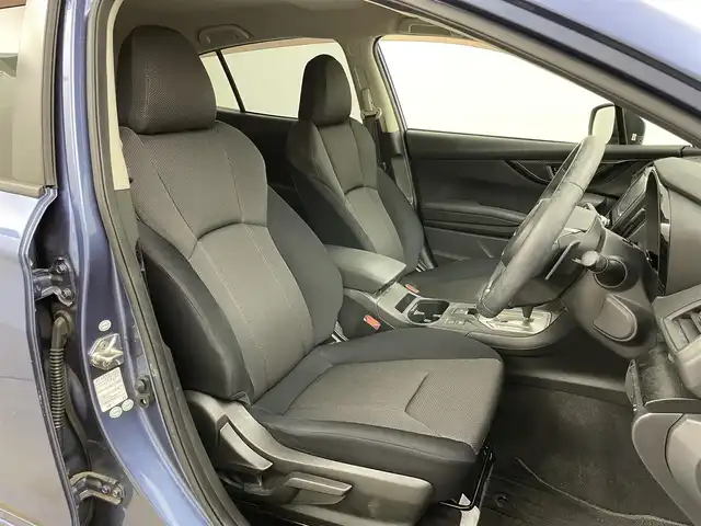 スバル インプレッサ スポーツ 1．6i－Lアイサイト 岡山県 2017(平29)年 3.7万km クォーツブルーP 純正8インチナビ(CN-LR820D)/【フルセグ/AM/FM/USB/AUX/CD/DVD】/衝突軽減ブレーキ/ブラインドスポットモニター/踏み間違い防止装置/バックカメラ/ＥＴＣ/純正ドライブレコーダー(前)/純正フロアマット/純正アルミ/ステアリング連動ヘッドランプ/コーナーセンサー/レーンキープアシスト/オートLEDヘッドライト/オートハイビーム/ドアバイザー/レベライザー/スマートキー×２