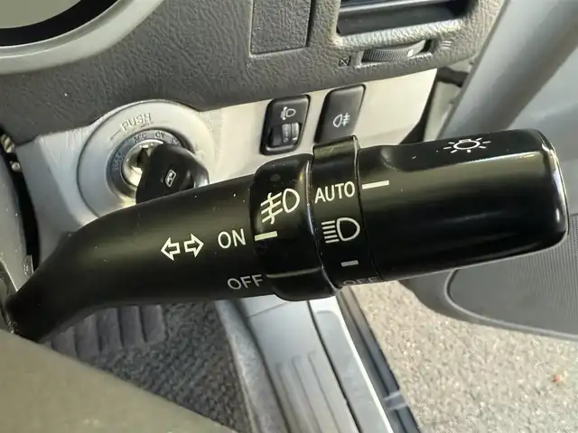 トヨタ ハイラックス サーフ SSR－X LTD 愛知県 2009(平21)年 19.2万km ホワイトパールクリスタルシャイン /禁煙車//ワンオーナー//メモリナビ//フルセグ/HDD Music/CD/AM/FM//SD/BT/iPod/PHOTO/VTR/Music stylist//ルーフレール//AC100V//ISOFIX//ヘッドライトレベライザー//リヤフォグランプ//リアウィンド開閉//オートHIDヘッドライト//LEDフォグランプ//純正ドアバイザー//バックドアイージークローザー//アダプティブドアミラー//保証書//取扱説明書//ナビ取扱説明書//スペアキー