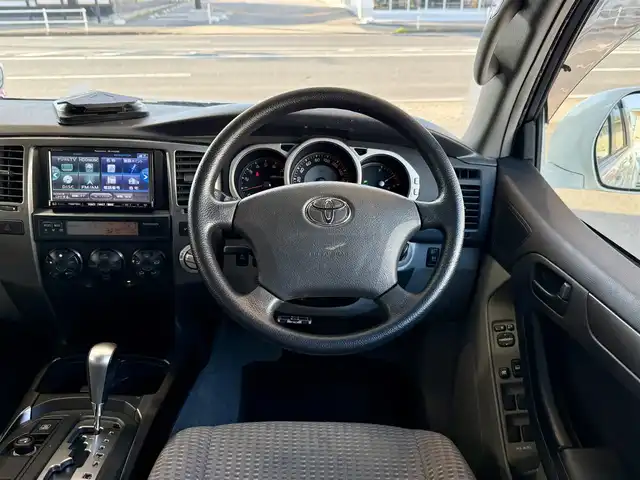 トヨタ ハイラックス サーフ SSR－X LTD 愛知県 2009(平21)年 19.2万km ホワイトパールクリスタルシャイン /禁煙車//ワンオーナー//メモリナビ//フルセグ/HDD Music/CD/AM/FM//SD/BT/iPod/PHOTO/VTR/Music stylist//ルーフレール//AC100V//ISOFIX//ヘッドライトレベライザー//リヤフォグランプ//リアウィンド開閉//オートHIDヘッドライト//LEDフォグランプ//純正ドアバイザー//バックドアイージークローザー//アダプティブドアミラー//保証書//取扱説明書//ナビ取扱説明書//スペアキー