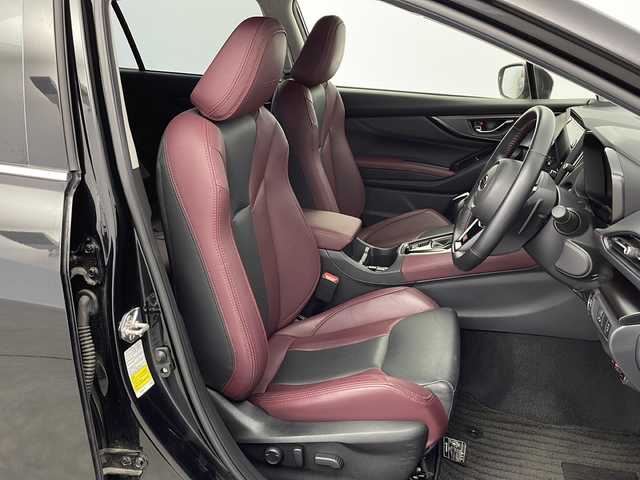 スバル レヴォーグ 1．8STIスポーツ EX 新潟県 2023(令5)年 3.5万km クリスタルブラックシリカ 純正メーカーOPナビ/　・バック/フロント/サイドカメラ/　・フルセグTV/　・Bluetooth/ETC/ドライブレコーダー/電動リアゲート/レザーシート/シートヒーター/パワーシート/メモリシート/オートライト/オートハイビーム/LEDヘッドライト/純正アルミホイール/コーナーセンサー/革巻きステアリング/ステアリングスイッチ/パドルシフト