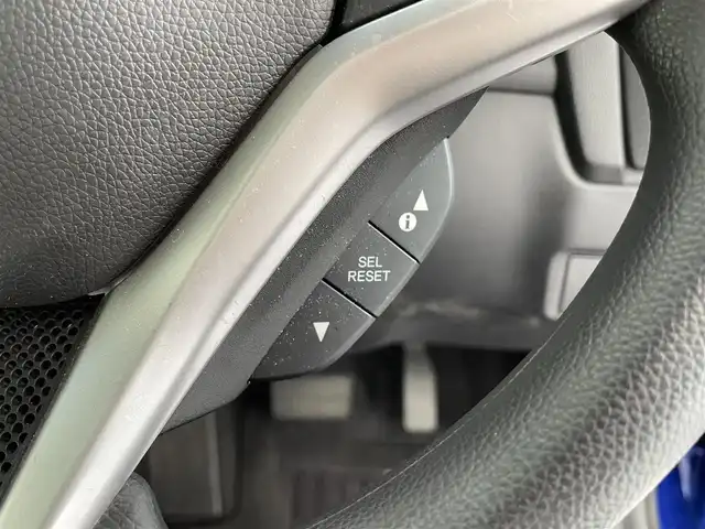 ホンダ フィット ハイブリット Fパッケージ 福井県 2014(平26)年 1.3万km ブリリアントスポーティブルーメタリック2トーン 純正ナビ/(ワンセグ/CD/MDMI/USB/Bluetooth)/バックカメラ/衝突軽減システム/ステアリングスイッチ/ETC/前方ドライブレコーダー/横滑り防止装置/電動格納ウインカーミラー/フロアマット/ドアバイザー/プッシュスタート/スマートキー/W＋サイド＋カーテンSRS＋ABS/取扱説明書