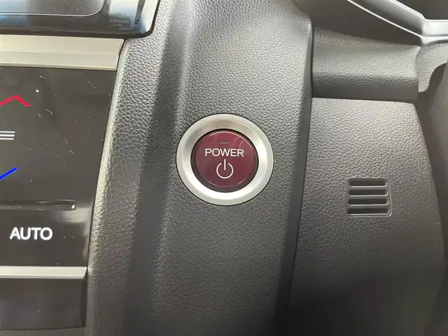 ホンダ フィット ハイブリット Fパッケージ 福井県 2014(平26)年 1.3万km ブリリアントスポーティブルーメタリック2トーン 純正ナビ/(ワンセグ/CD/MDMI/USB/Bluetooth)/バックカメラ/衝突軽減システム/ステアリングスイッチ/ETC/前方ドライブレコーダー/横滑り防止装置/電動格納ウインカーミラー/フロアマット/ドアバイザー/プッシュスタート/スマートキー/W＋サイド＋カーテンSRS＋ABS/取扱説明書