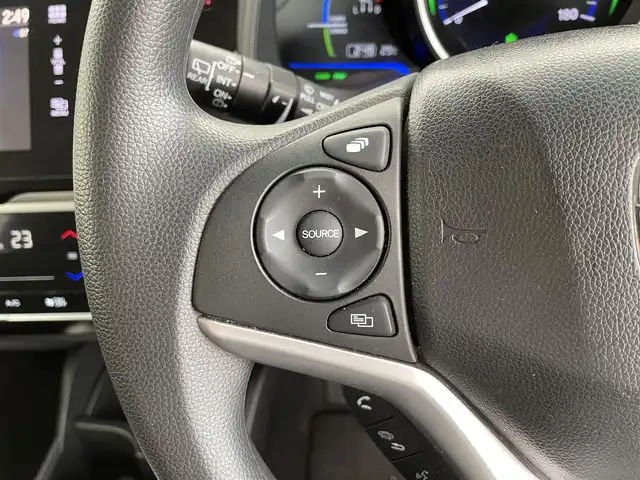 ホンダ フィット ハイブリット Fパッケージ 福井県 2014(平26)年 1.3万km ブリリアントスポーティブルーメタリック2トーン 純正ナビ/(ワンセグ/CD/MDMI/USB/Bluetooth)/バックカメラ/衝突軽減システム/ステアリングスイッチ/ETC/前方ドライブレコーダー/横滑り防止装置/電動格納ウインカーミラー/フロアマット/ドアバイザー/プッシュスタート/スマートキー/W＋サイド＋カーテンSRS＋ABS/取扱説明書