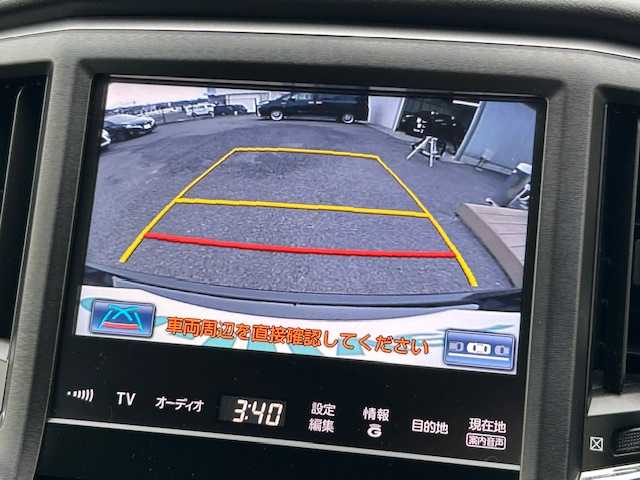 トヨタ クラウン ハイブリッド 茨城県 2014(平26)年 5.7万km 黒 純正ＳＤナビ　/-BT/AM/FM/CD/フルセグTV/クルーズコントロール　/ドライブレコーダー　/ＥＴＣ　/バックカメラ　/D席N席シートヒーター/D席N席パワーシート　/パーキングアシスト　/コーナーセンサー前後/ＬＥＤヘッドライト　/ＶＳＣ　/オートマチックハイビーム/純正17インチアルミホイール/プッシュスタート/パワーステアリング/パワーウィンドウ