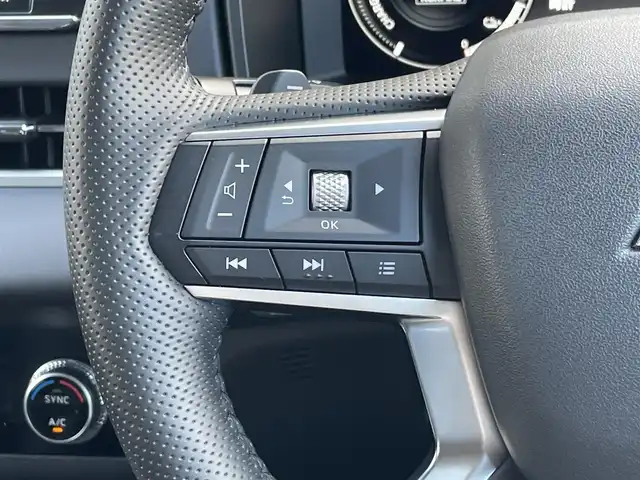 三菱 アウトランダー ＰＨＥＶ G 東京都 2024(令6)年 0.4万km ホワイトダイヤモンド FSRエアロ/純正ナビ/マルチアラウンドモニター/衝突被害軽減/後側方車両検知警報/マイパイロット/シートヒーター/パワーシート/パワーバックドア/ワイヤレス充電器/ステアリングスイッチ/スマートキー