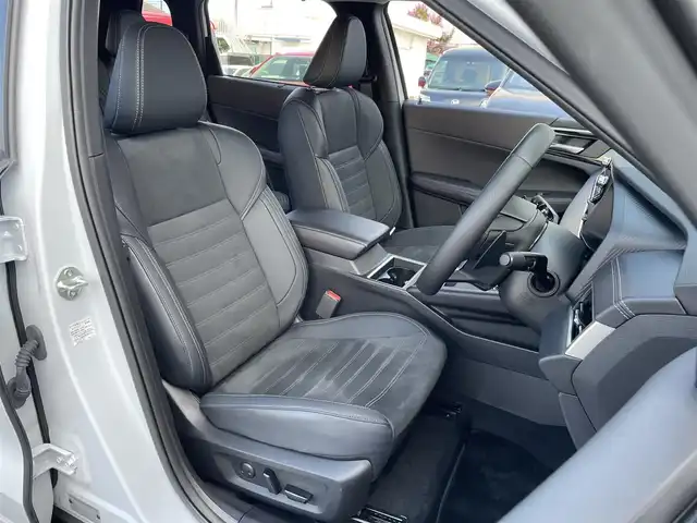 三菱 アウトランダー ＰＨＥＶ G 東京都 2024(令6)年 0.4万km ホワイトダイヤモンド FSRエアロ/純正ナビ/マルチアラウンドモニター/衝突被害軽減/後側方車両検知警報/マイパイロット/シートヒーター/パワーシート/パワーバックドア/ワイヤレス充電器/ステアリングスイッチ/スマートキー