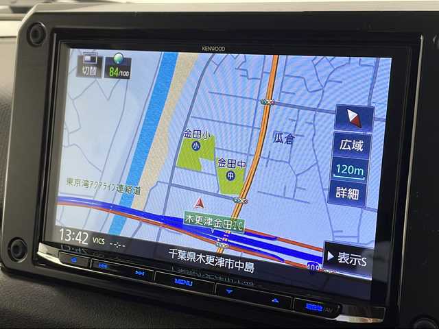 スズキ ジムニー シエラ JC 千葉県 2023(令5)年 1.4万km ミディアムグレー 衝突被害軽減システム/レーンキープアシスト/クルーズコントロール/社外8インチメモリナビ（MDV-S810L）/　（Bluetooth/CD/DVD/フルセグTV）/バックカメラ/社外ETC/社外ドライブレコーダー（前後）/ダウンヒルアシストコントロール/アイドリングストップ/シートヒーター（D/N席）/パワーステアリング/オートライト/LEDヘッドライト/純正15インチアルミホイール