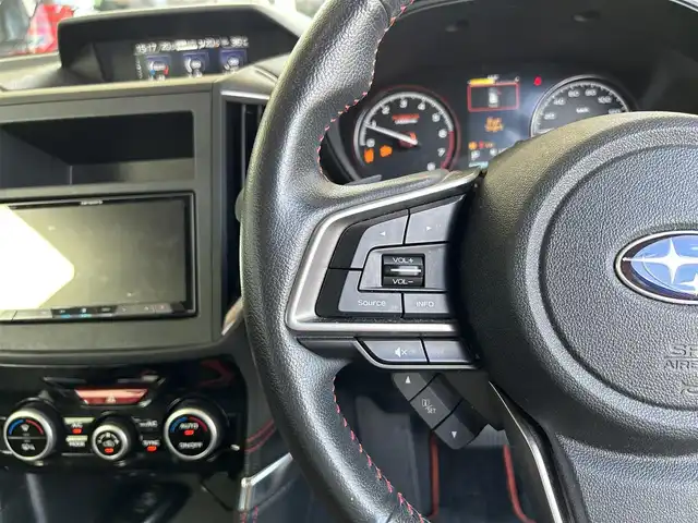 スバル フォレスター X－ブレイク 長崎県 2020(令2)年 5万km クリスタルブラックシリカ ・プッシュスタート/・社外SDナビ（AM/FM/TV/DVD）/・ブルートゥース/・シートヒーター全席/・ステアリングスイッチ/・クルーズコントロール（追従あり）/・アイドリングストップ/・横滑り防止装置/・衝突軽減ブレーキ/・車線逸脱警報/・ドライブレコーダー（前後）/・USBフロント×２　リア×２/・ハンドルヒーター/・ETC