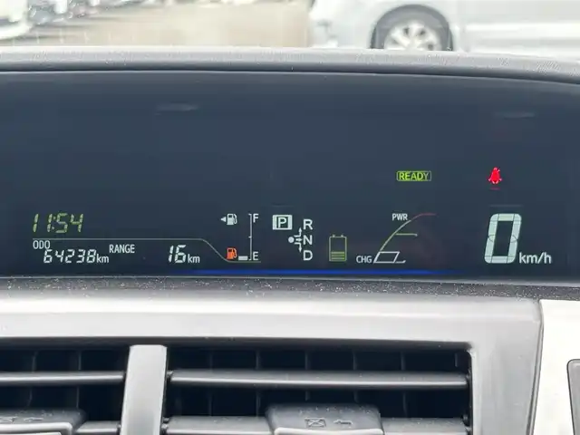 トヨタ プリウス α G チューンブラック 宮城県 2013(平25)年 6.5万km パール 登録時走行距離　６４１２８ｋｍ/DVD・AM・FM・BT/ガラスルーフ/電動ミラー/オートPW/社外AW１８インチO.Zナットカバー/純正ドアバイザー/プッシュスタート/パワーステアリング/アイドリングストップ/Bluetooth接続/ABSサポート/横滑り防止装置/LEDオートライト