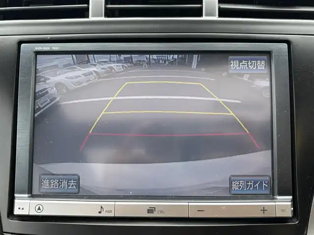 トヨタ プリウス α G チューンブラック 宮城県 2013(平25)年 6.5万km パール 登録時走行距離　６４１２８ｋｍ/DVD・AM・FM・BT/ガラスルーフ/電動ミラー/オートPW/社外AW１８インチO.Zナットカバー/純正ドアバイザー/プッシュスタート/パワーステアリング/アイドリングストップ/Bluetooth接続/ABSサポート/横滑り防止装置/LEDオートライト