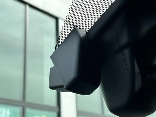 スバル フォレスター X－ブレイク 大阪府 2019(令1)年 1.5万km クリスタルブラックシリカ 純正ナビ（AVIC-RZ902ZP）/（フルセグ/BT/CD/DVD）/レーダークルーズコントロール/バック、サイドカメラ/パドルシフト/ブラインドスポットモニター/後方コーナーセンサー/衝突軽減システム/レーンキープアシスト/ハーフレザーシート/全席シートヒーター/運転席メモリーシート/前席パワーシート/前方ドライブレコーダー/ＥＴＣ/純正17インチAW