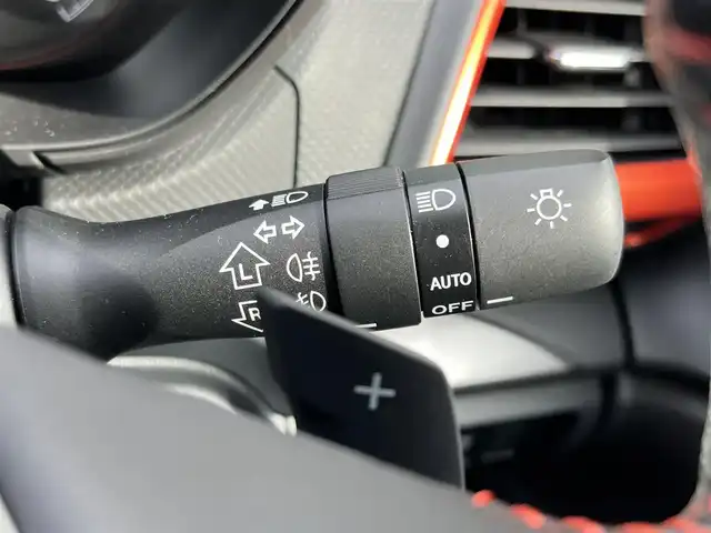 スバル フォレスター X－ブレイク 大阪府 2019(令1)年 1.5万km クリスタルブラックシリカ 純正ナビ（AVIC-RZ902ZP）/（フルセグ/BT/CD/DVD）/レーダークルーズコントロール/バック、サイドカメラ/パドルシフト/ブラインドスポットモニター/後方コーナーセンサー/衝突軽減システム/レーンキープアシスト/ハーフレザーシート/全席シートヒーター/運転席メモリーシート/前席パワーシート/前方ドライブレコーダー/ＥＴＣ/純正17インチAW