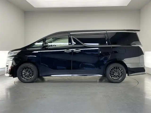 トヨタ ヴェルファイア ハイブリット ZR Gエディション 愛知県 2020(令2)年 5.9万km ブラック メーカーナビ　リヤエンターテイメント　三眼ＬＥＤ　ＪＢＬ　全方位カメラ　パーキングアシスト　シートヒーター　ＨＤＭＩ　追従クルコン　フルセグＴＶ　BSM　ＥＴＣ　ドラレコ　セーフティセンス　禁煙　DVD再生　メモリーシート　両側パワスラ　コーナーセンサー　ステアイングヒーター　エアシート　パワーシート　Bluetooth　USB接続　パワーバックドア　オートハイビーム　衝突軽減　車線逸脱　社外LEONISアルミ　プッシュスタート　スマートキー　